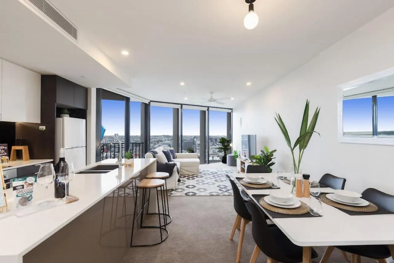 Spire Residence On Queen Cbd Brisbane Apartment